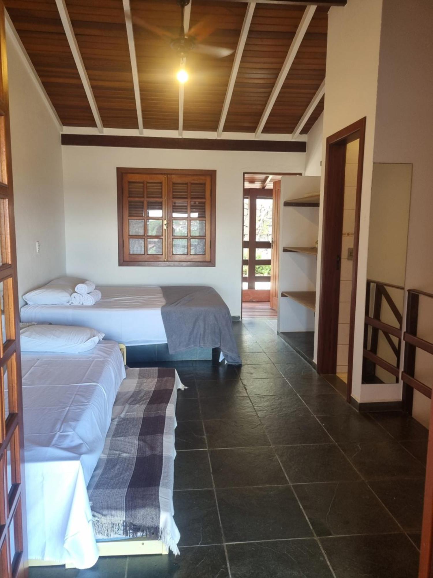 Chales E Suite Ilhabela Habitación foto